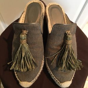 🌷Bettye Muller Rabat Tassel Slide Mule🌷